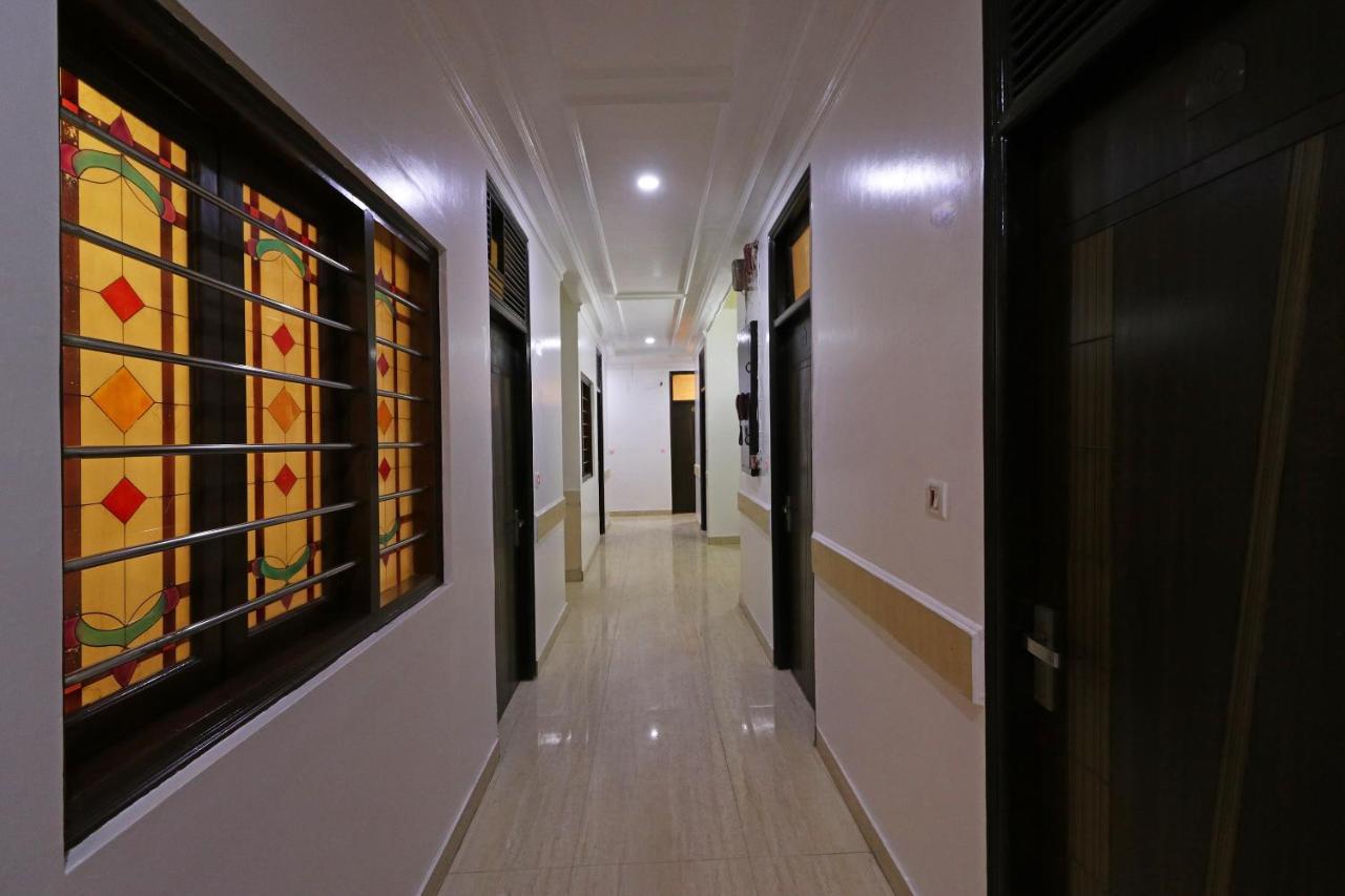 Oyo Flagship Kumar Palace 뉴델리 외부 사진