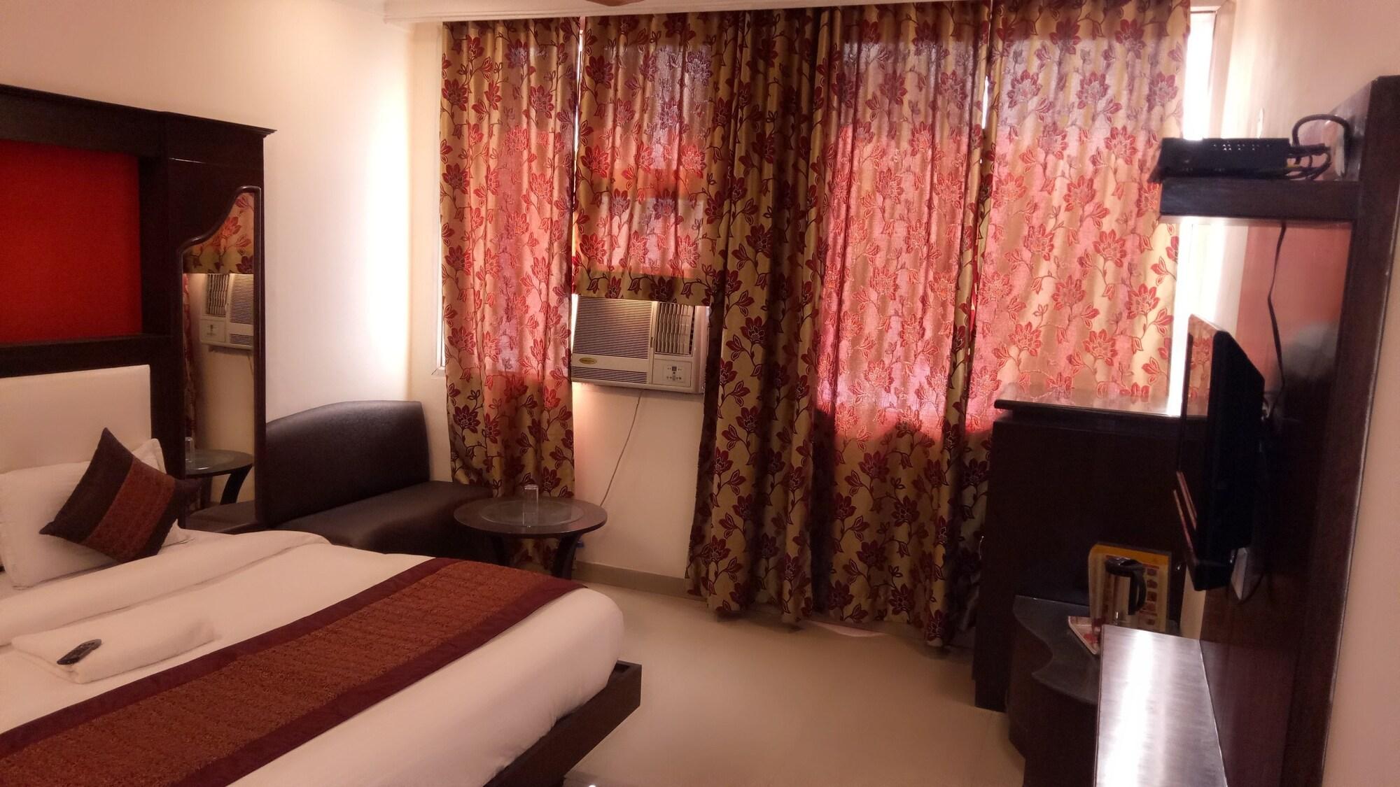 Oyo Flagship Kumar Palace 뉴델리 외부 사진