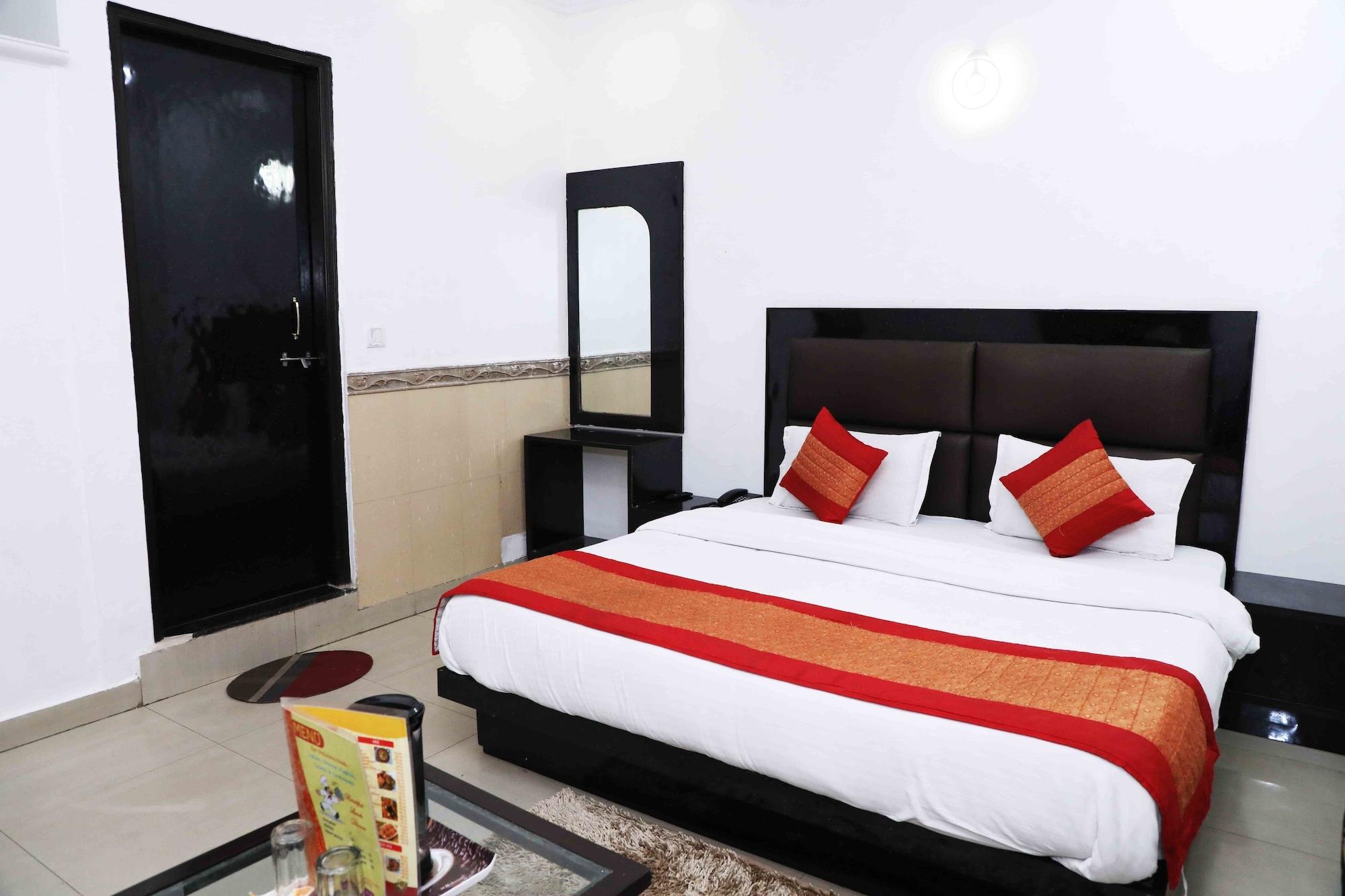 Oyo Flagship Kumar Palace 뉴델리 외부 사진